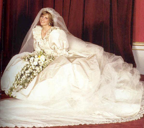 księżna diana w sulni ślubnej