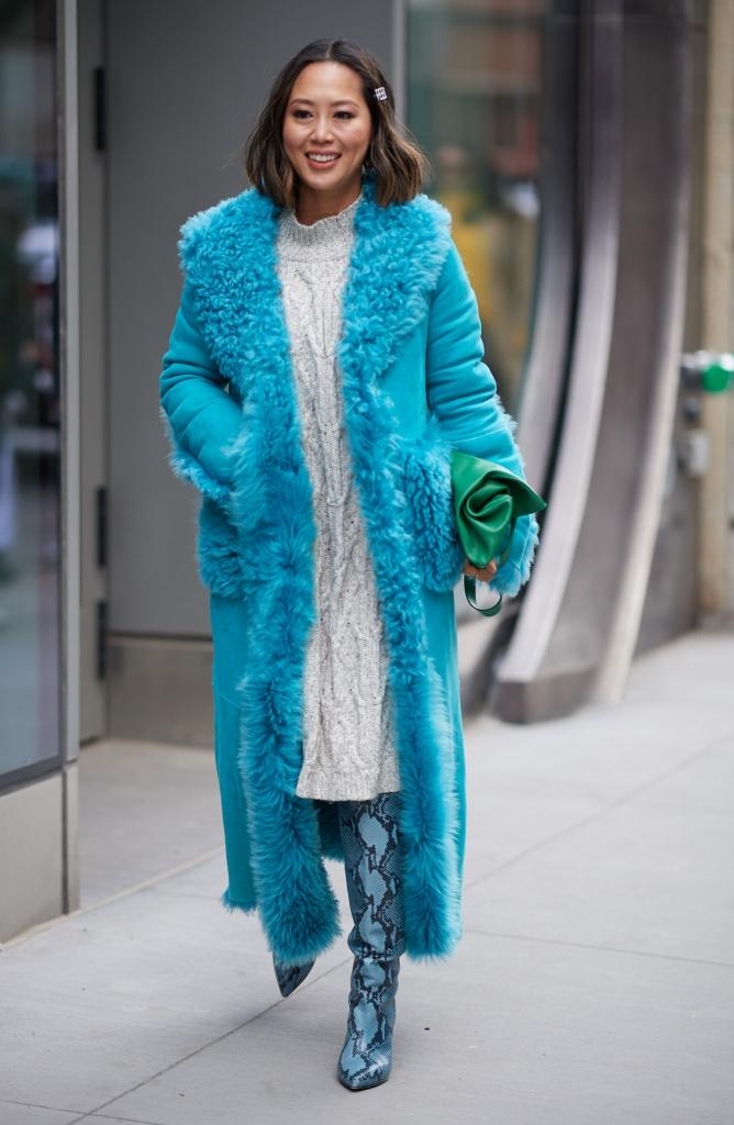 turkusowy damski płaszcz